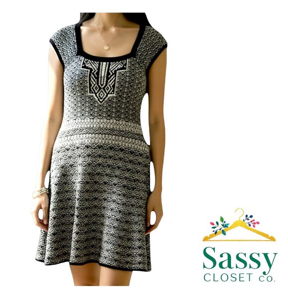 Nanette Lepore Dresses & Skirts - Nanette Lepore Black Ivory Geometric Fit & Flare Knit Dress L NWT